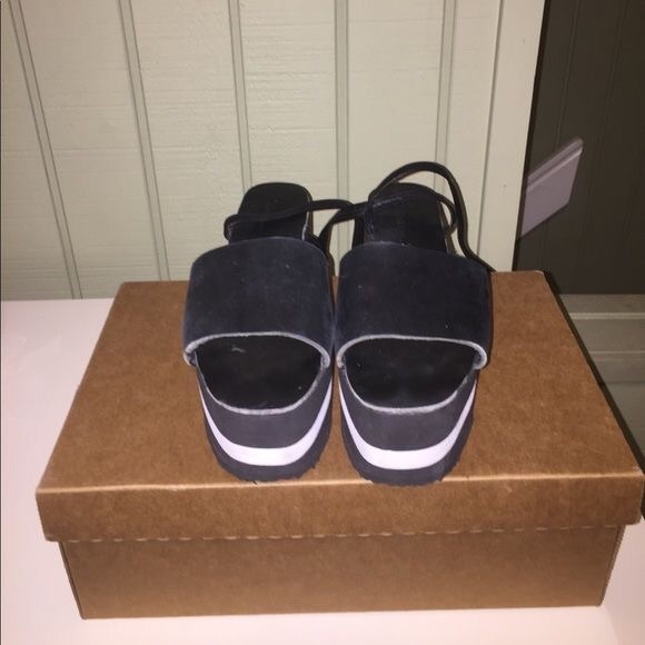 AA Straight platform sandals - Picture 3 of 5